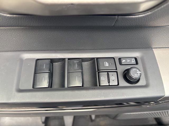 Used 2025 Toyota Tundra Limited image 8