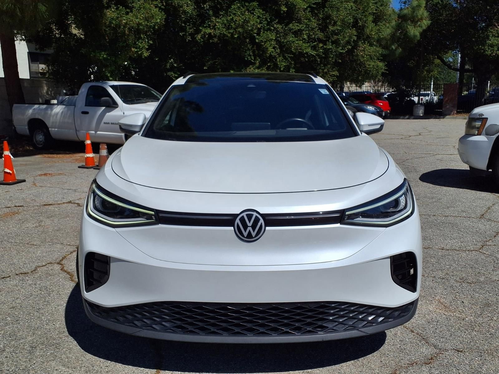 Used 2023 Volkswagen ID.4 Pro S image 2