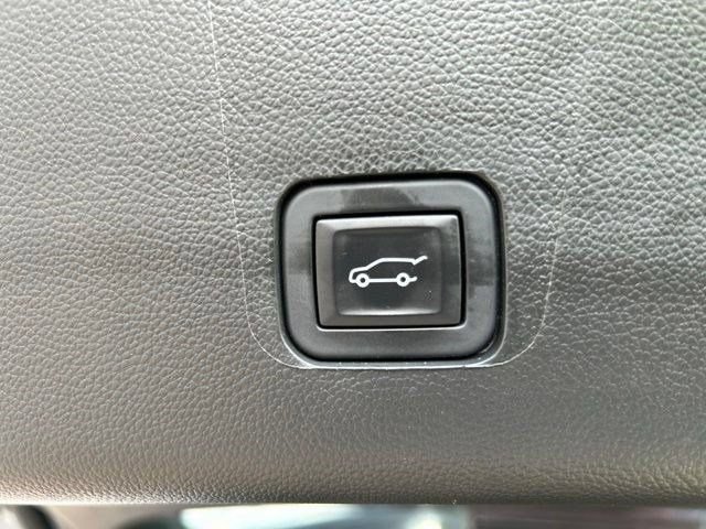 Used 2024 Chevrolet Traverse Premier w/ Redline Edition AWD/4WD image 48
