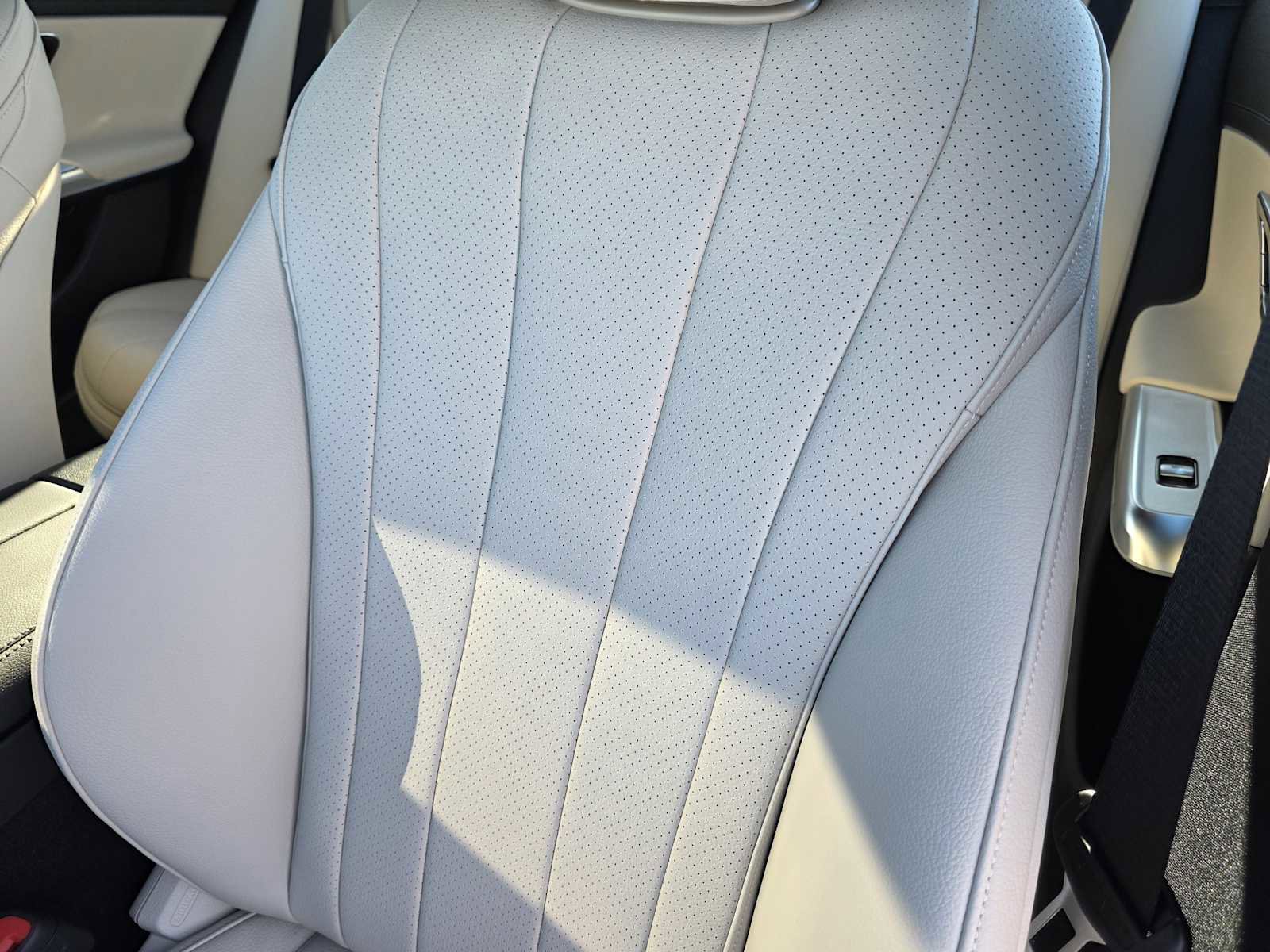 New 2026 Mercedes-Benz E 350 Sedan image 11