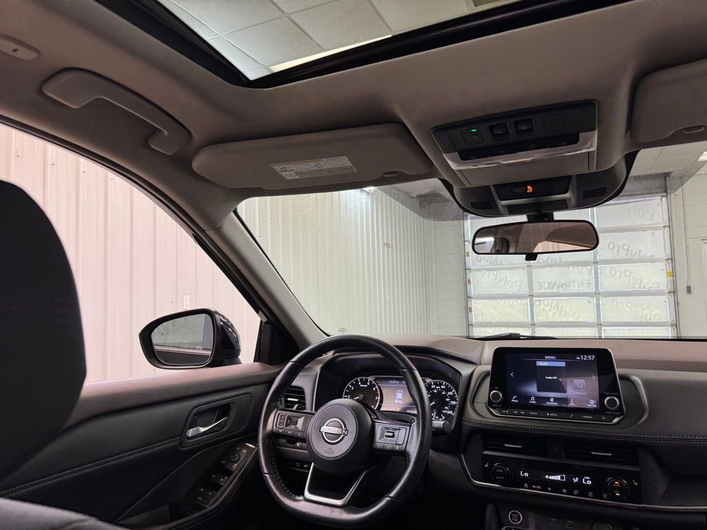 Used 2023 Nissan Rogue SV w/ SV Premium B Package AWD/4WD image 20