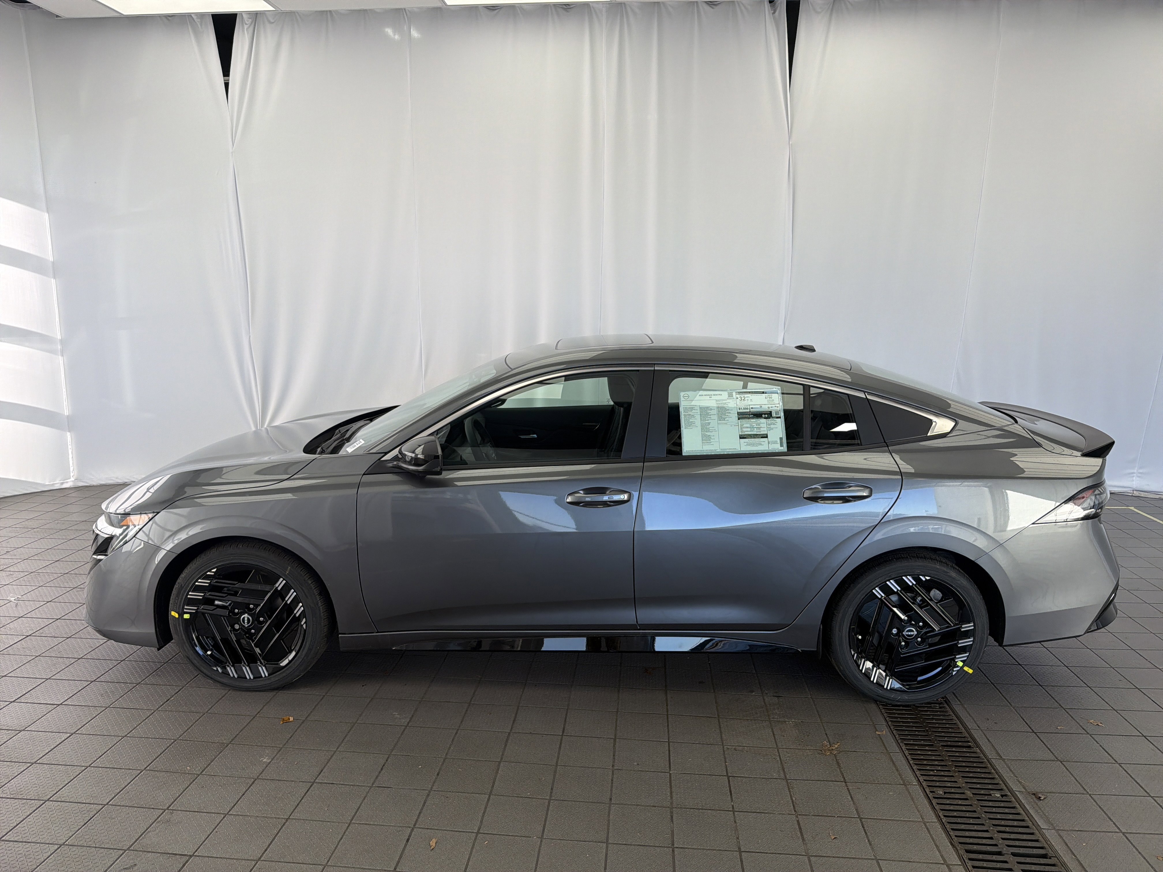 New 2026 Nissan Sentra SR image 8