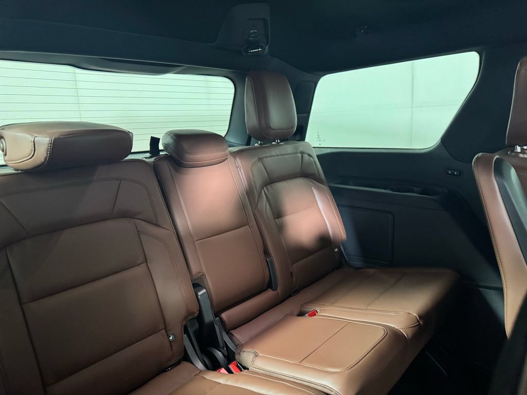 New 2026 Lincoln Navigator Reserve AWD/4WD image 18