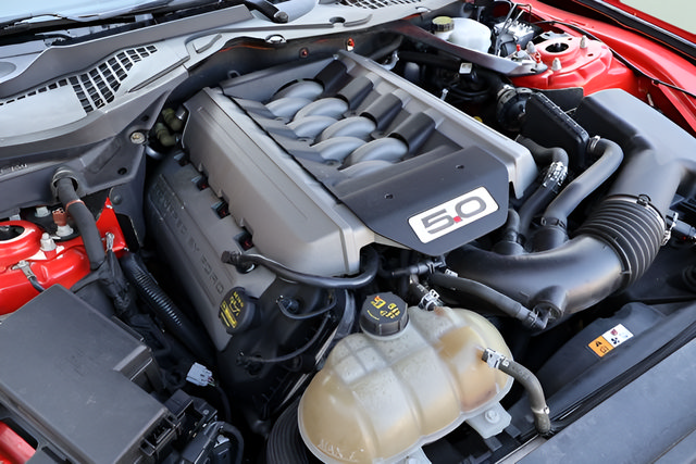 Used 2015 Ford Mustang GT Premium w/ Equipment Group 401A RWD image 31