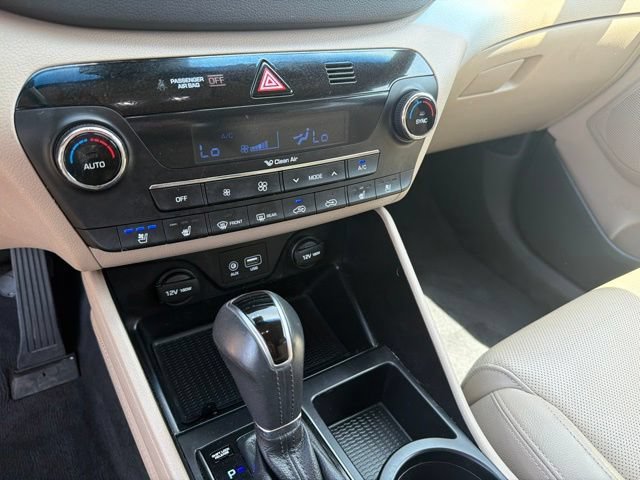 Used 2016 Hyundai Tucson Limited w/ Option Group 03 AWD/4WD image 21