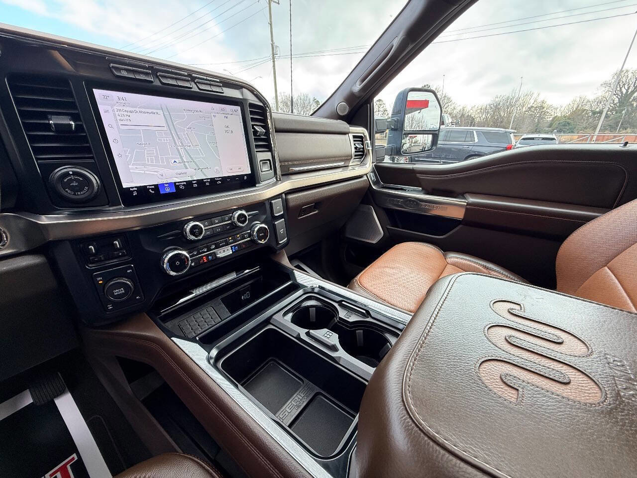 Used 2023 Ford F250 King Ranch w/ FX4 Off-Road Package image 34