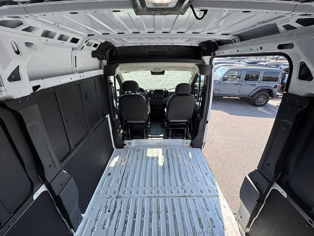 Used 2026 RAM ProMaster 2500 w/ Convenience Group FWD image 11