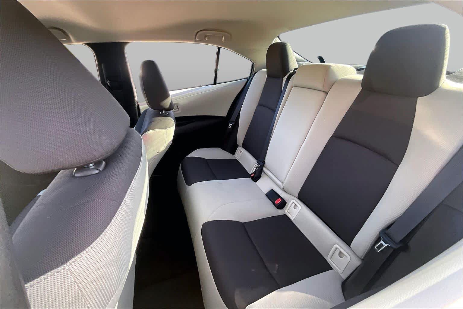 Used 2026 Toyota Corolla LE FWD image 20