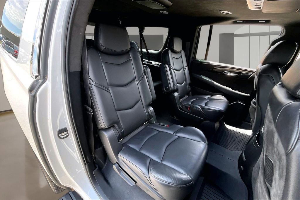 Used 2020 Cadillac Escalade ESV Platinum AWD/4WD image 27