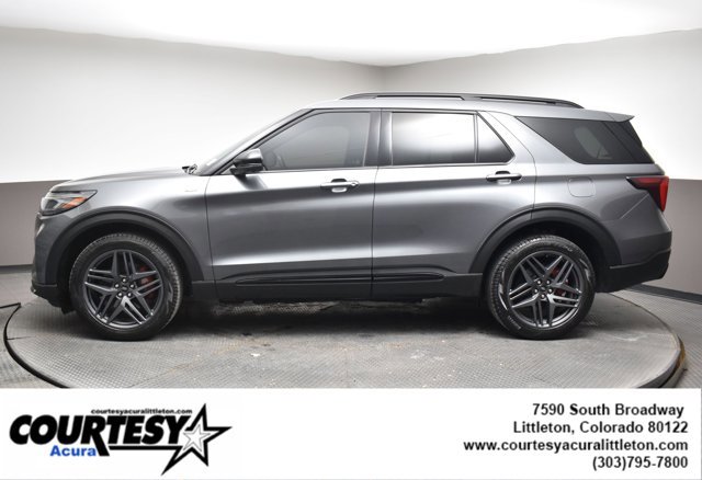 Used 2025 Ford Explorer ST-Line w/ Premium Package image 40
