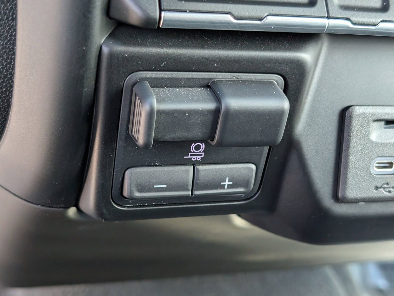 Certified 2023 Chevrolet Silverado 2500 LTZ image 25