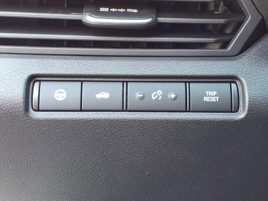 Used 2024 Nissan Altima 2.0 SR image 27