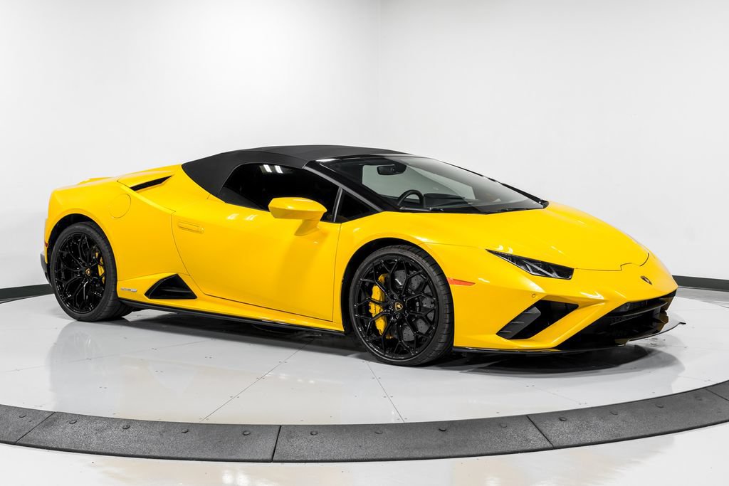 Used 2022 Lamborghini Huracan EVO RWD image 39
