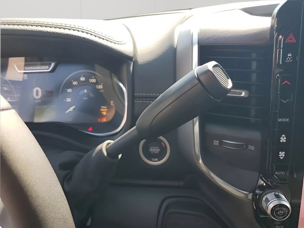 New 2025 RAM 2500 Laramie AWD/4WD image 79