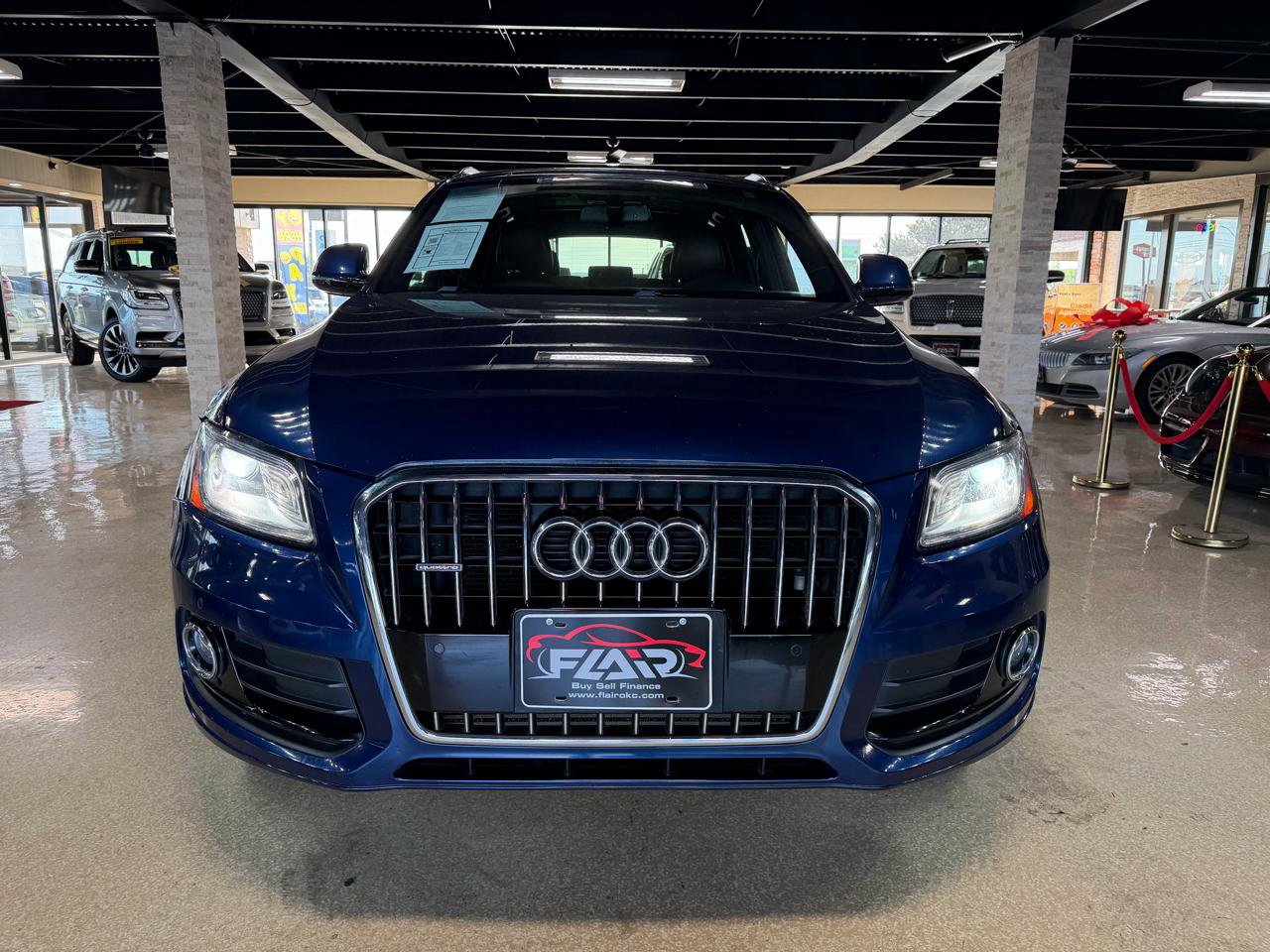 Used 2016 Audi Q5 2.0T Premium Plus w/ Technology Package AWD/4WD image 2