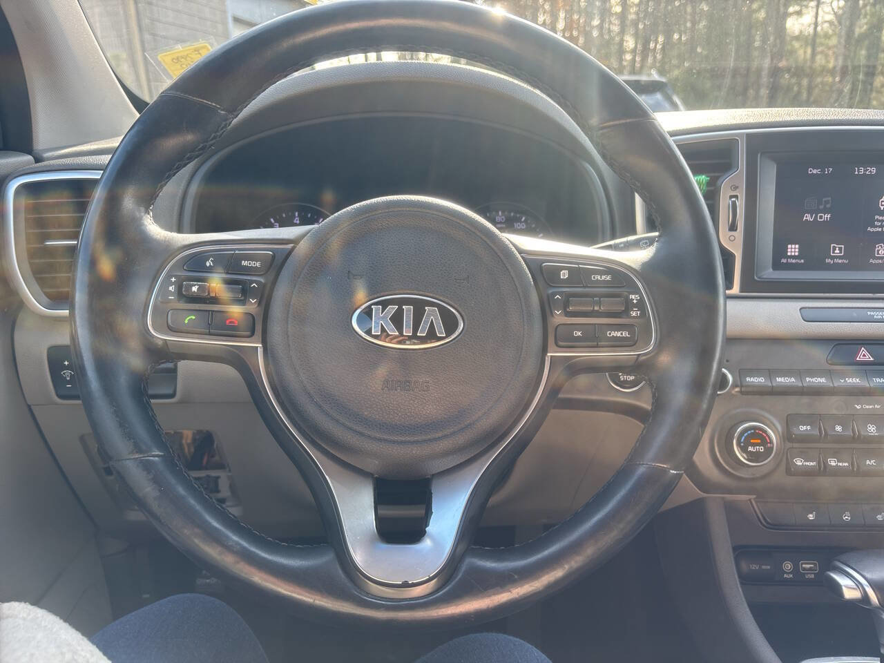 Used 2017 Kia Sportage EX w/ EX Premium Package image 9