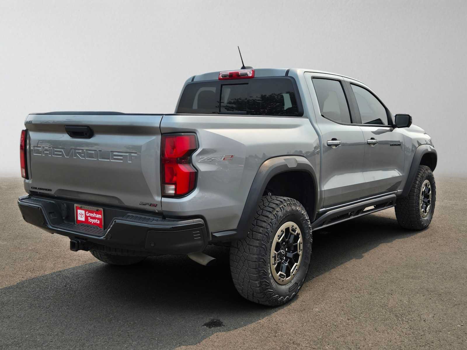 Used 2024 Chevrolet Colorado ZR2 w/ Technology Package AWD/4WD image 3
