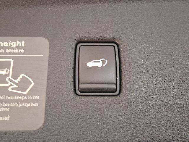 Certified 2019 INFINITI QX50 Luxe w/ Navigation Package image 29