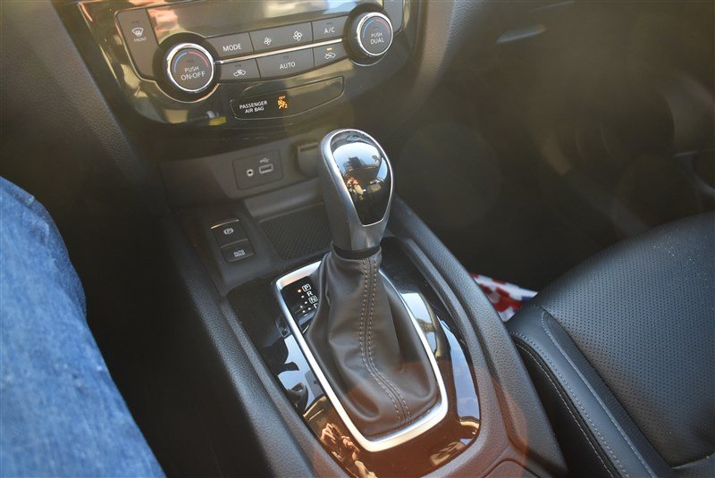 Used 2022 Nissan Rogue Sport SL AWD/4WD image 19
