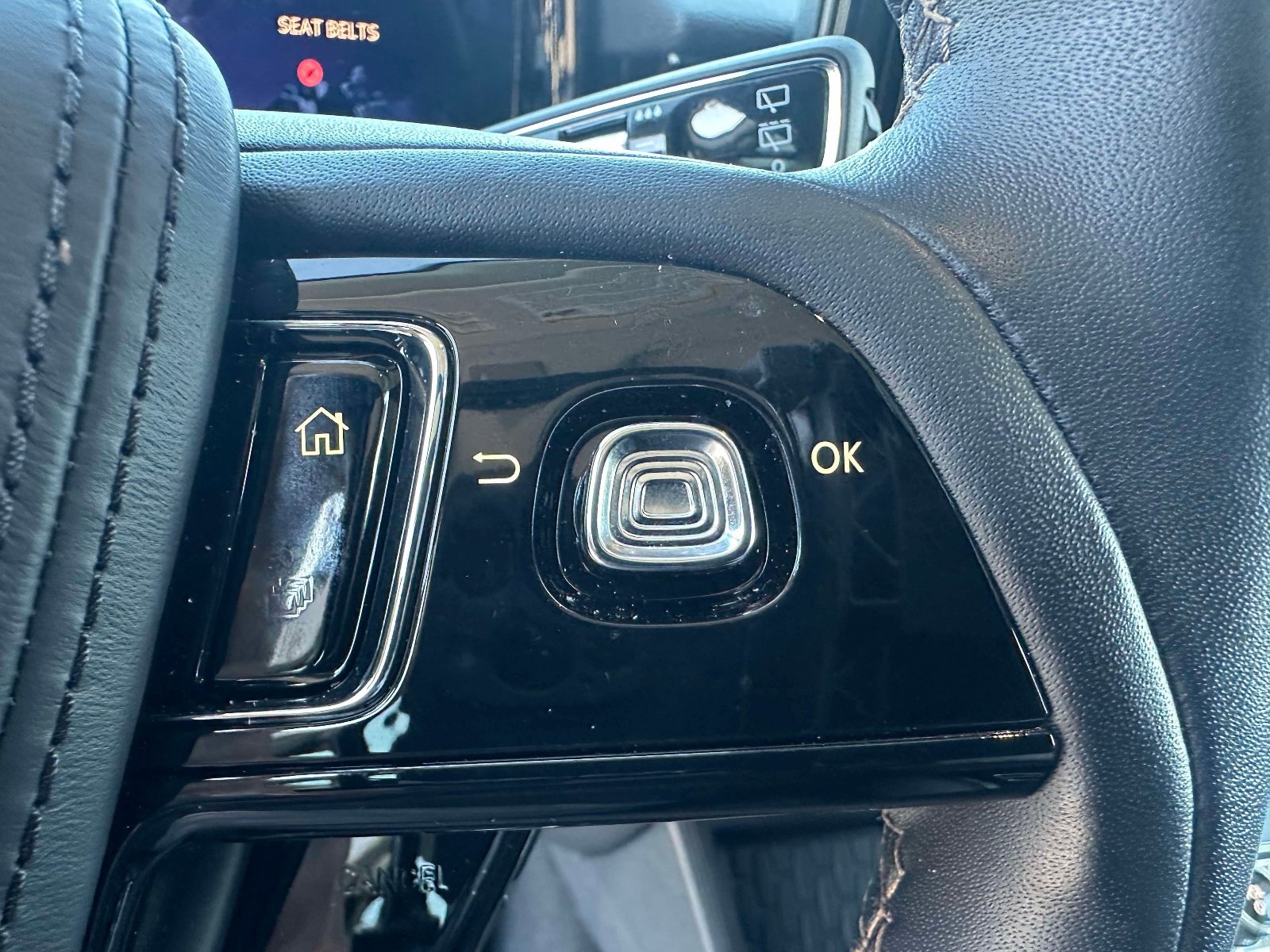 Used 2025 Lincoln Aviator Reserve w/ Equipment Group 201A image 18