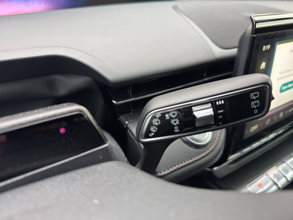 Used 2025 Lincoln Nautilus Premier w/ Jet Appearance Package AWD/4WD image 25