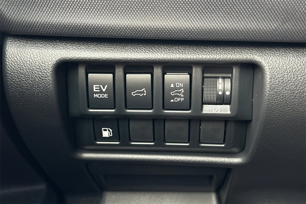 New 2025 Subaru Forester Touring image 34