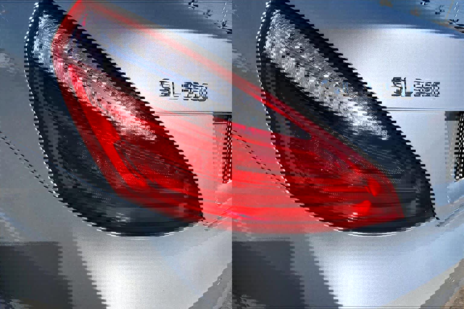 Used 2016 Mercedes-Benz SL 550 image 23