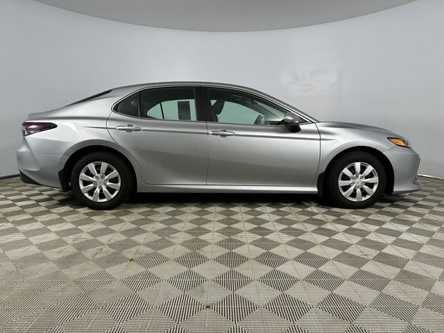Used 2023 Toyota Camry LE FWD image 8