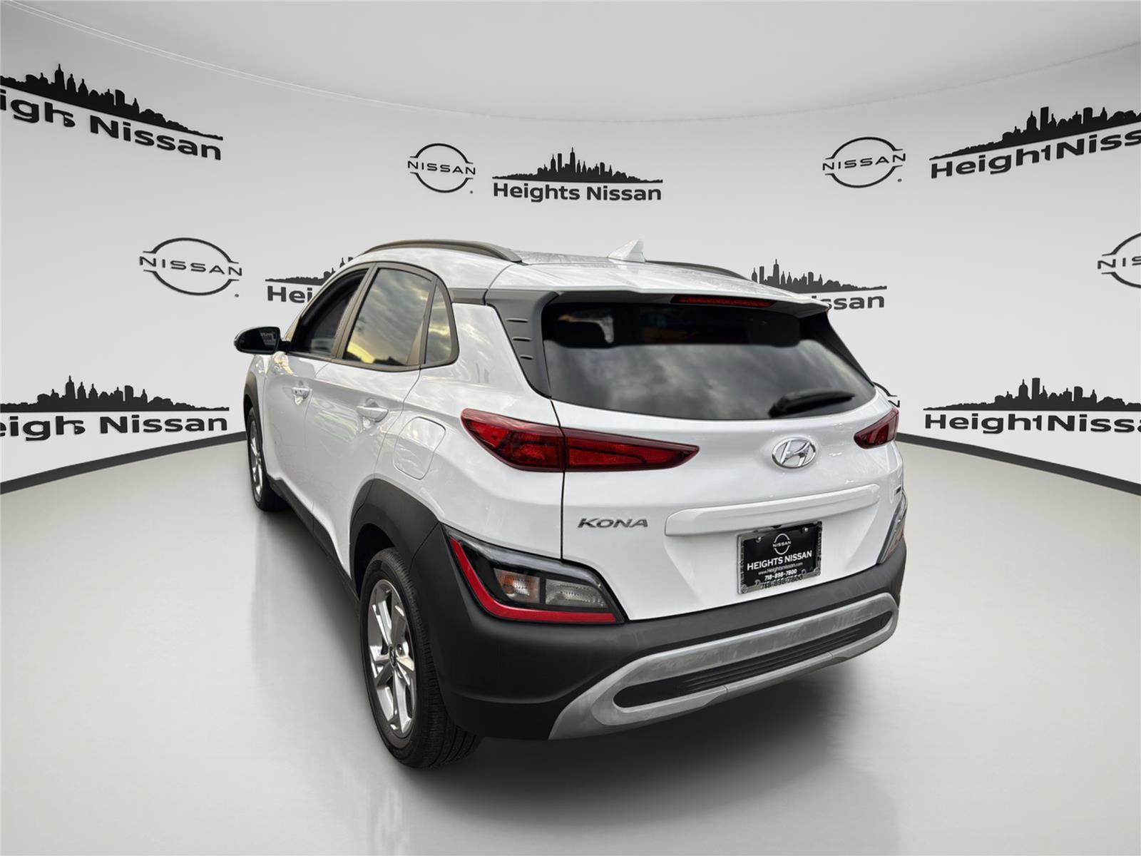Used 2023 Hyundai Kona SEL w/ Cargo Package image 6