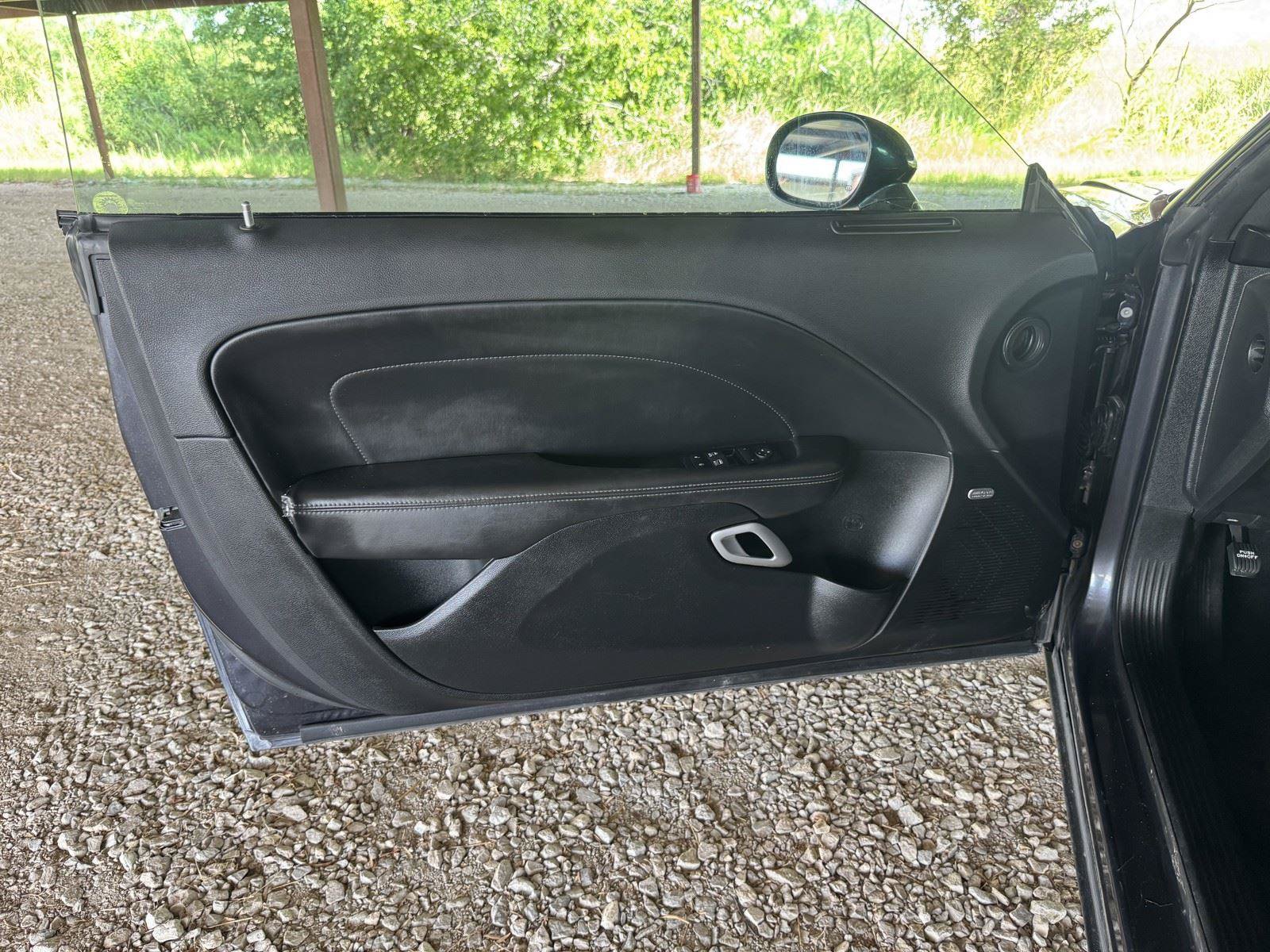 Used 2016 Dodge Challenger SXT Plus RWD image 28
