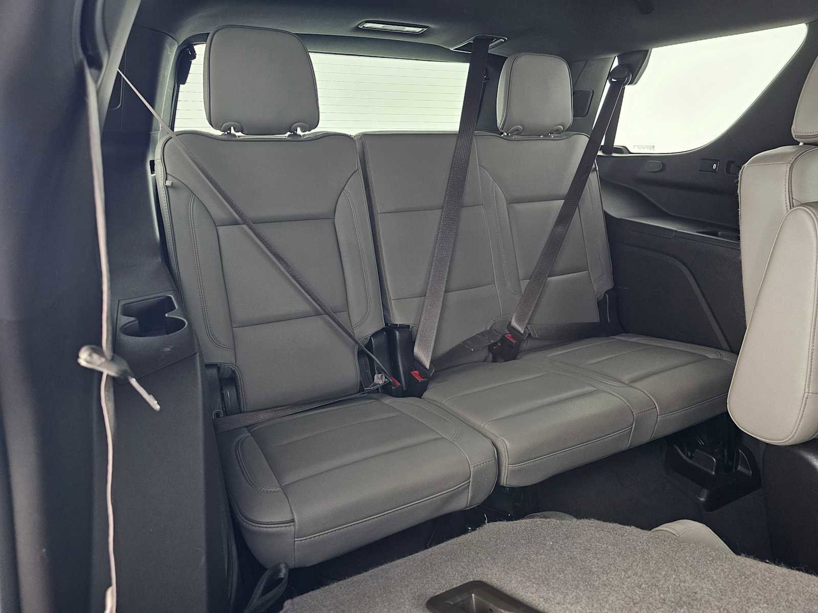 Used 2023 GMC Yukon SLT image 13