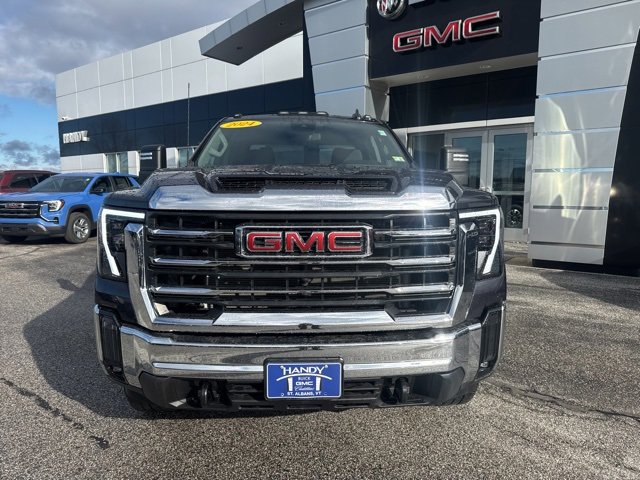 Used 2024 GMC Sierra 2500 SLE w/ SLE Convenience Package image 2