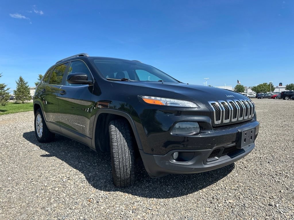 Used 2014 Jeep Cherokee Latitude w/ Comfort/Convenience Group AWD/4WD image 12