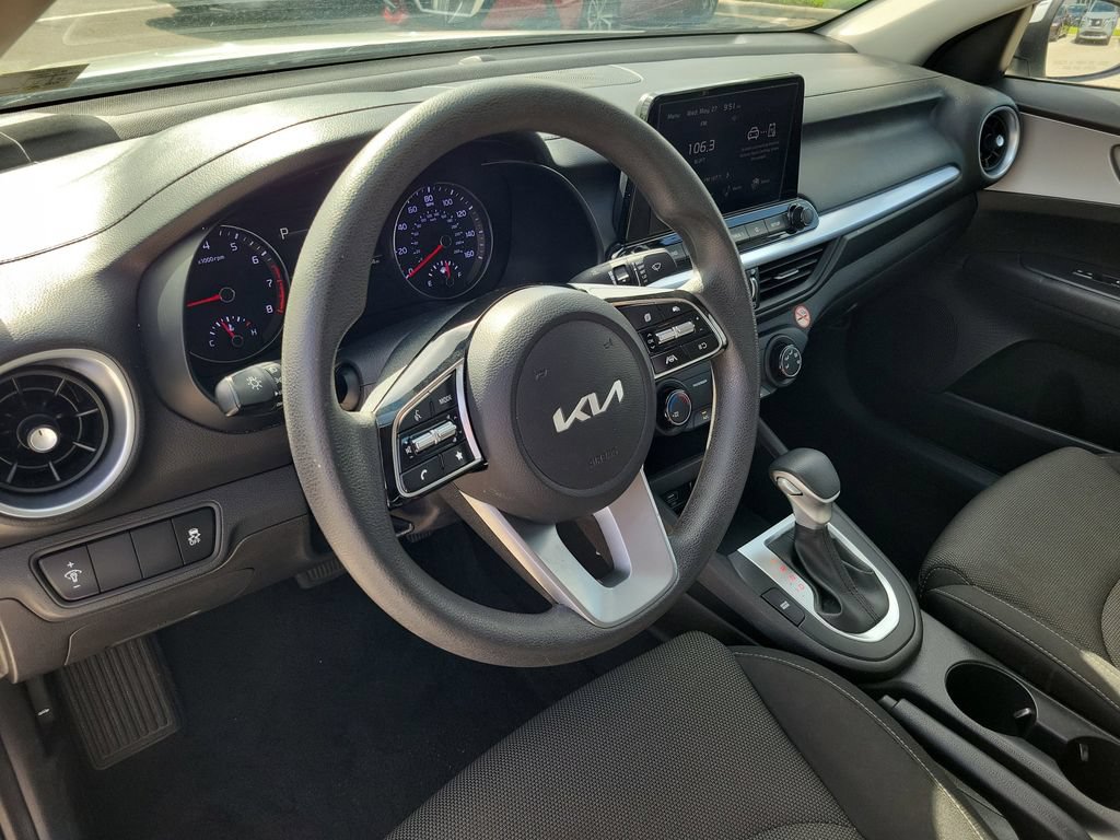 Used 2023 Kia Forte LXS FWD image 17