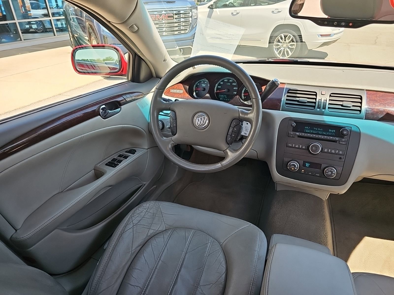 Used 2011 Buick Lucerne CXL FWD image 20
