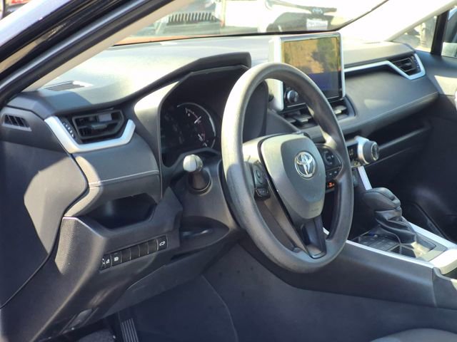 Used 2025 Toyota RAV4 XLE w/ Convenience Package image 10