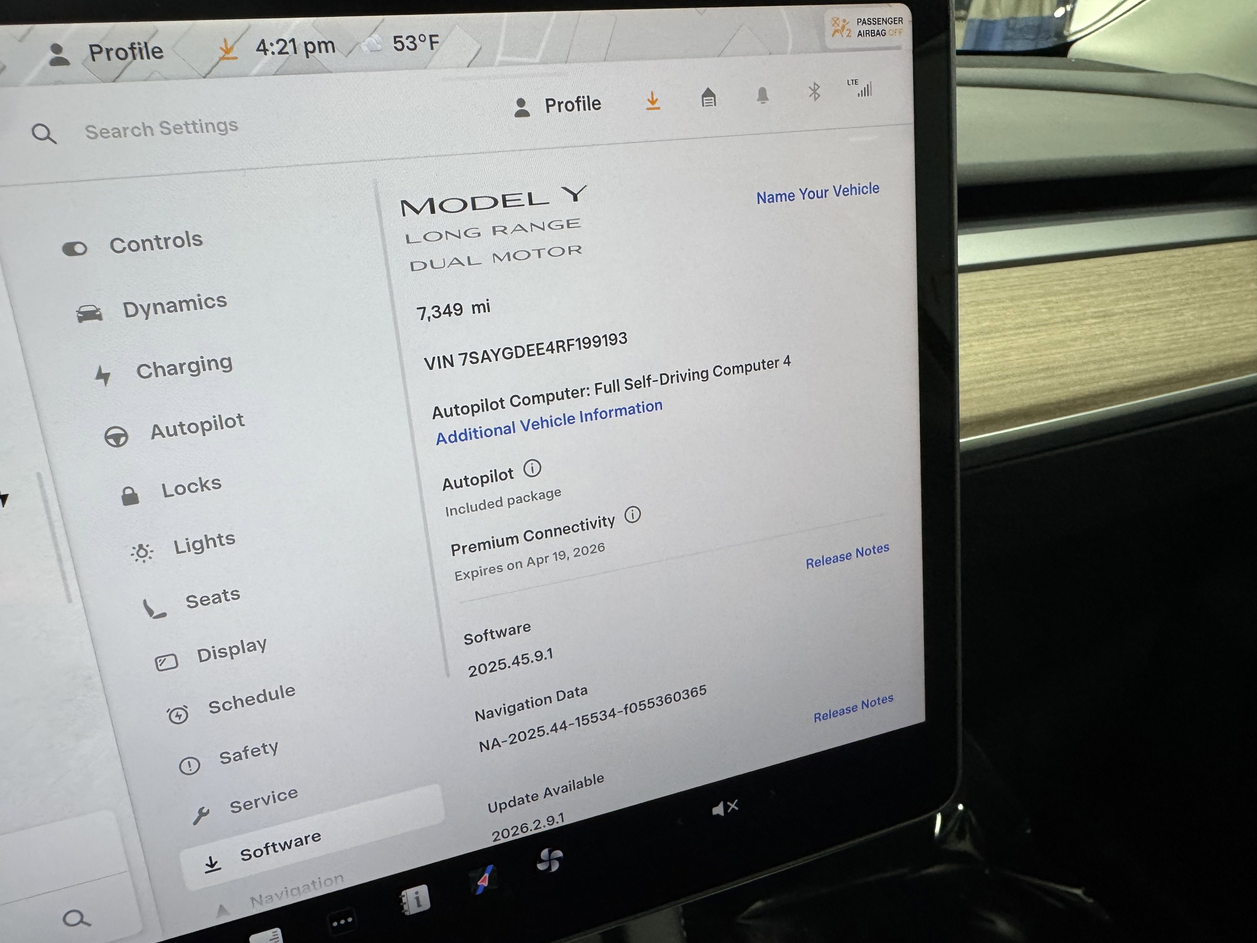 Used 2024 Tesla Model Y Long Range AWD/4WD image 11