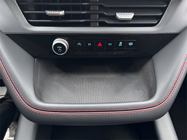 Used 2025 Ford Explorer ST-Line w/ ST-Line Street Pack image 15