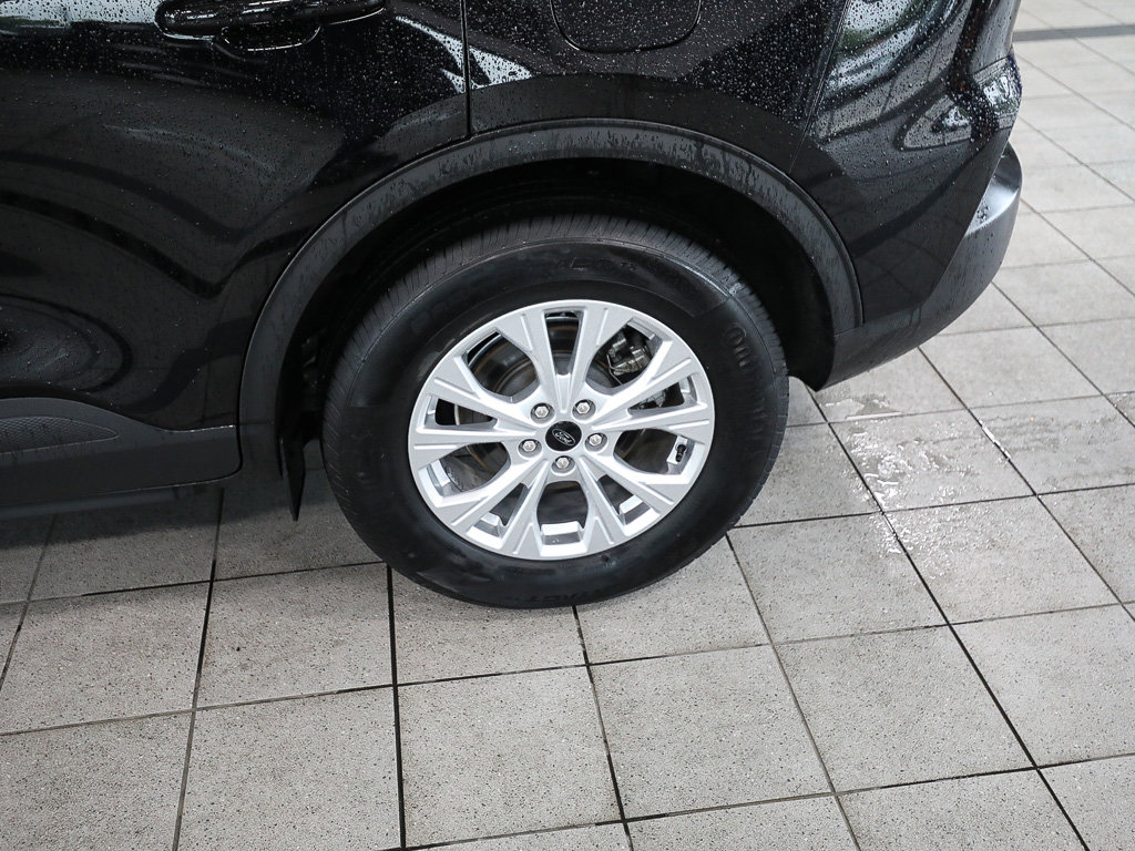 Used 2023 Ford Escape Active AWD/4WD image 4