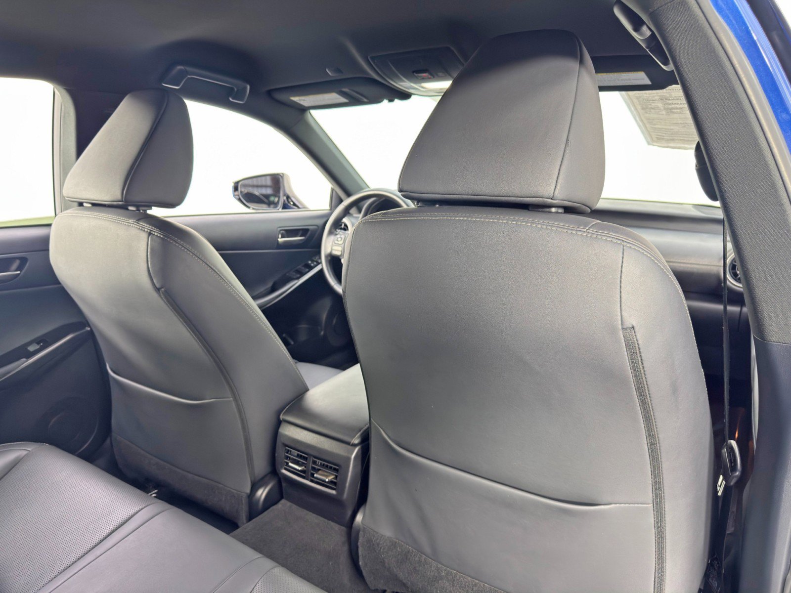 Used 2022 Lexus IS 300 w/ Accessory Package RWD image 32