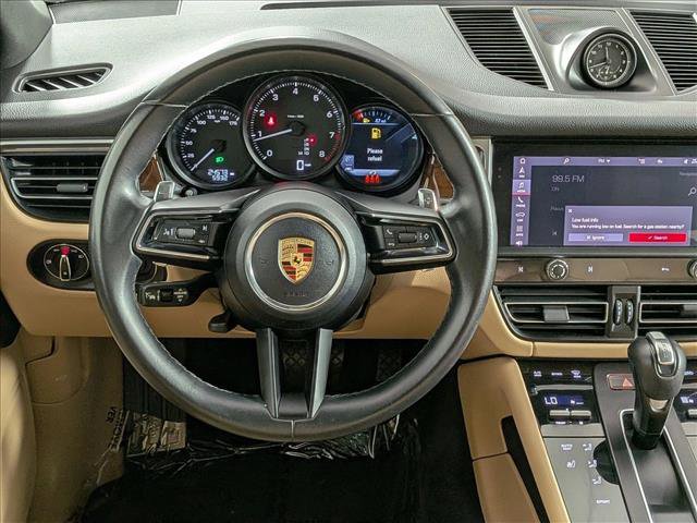 Certified 2023 Porsche Macan image 15
