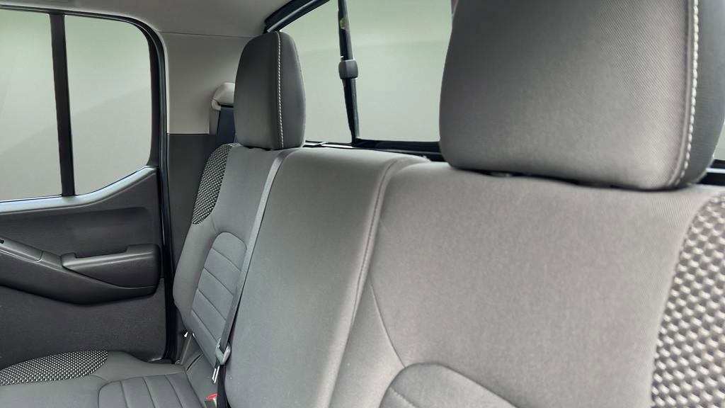 Used 2018 Nissan Frontier PRO-4X image 14