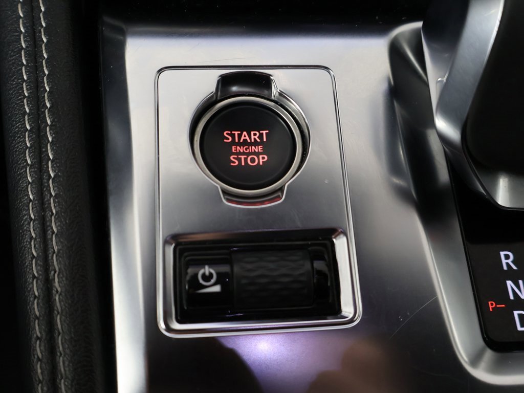 Used 2024 Jaguar F-PACE R-Dynamic S image 40