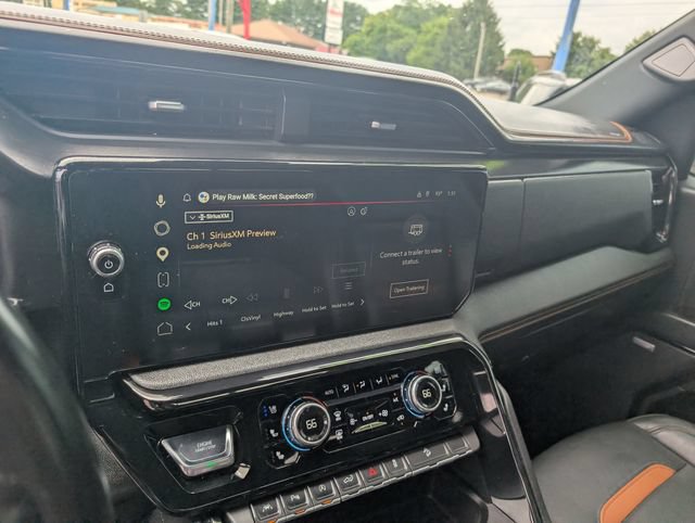 Used 2024 GMC Sierra 1500 AT4 w/ Technology Package AWD/4WD image 20