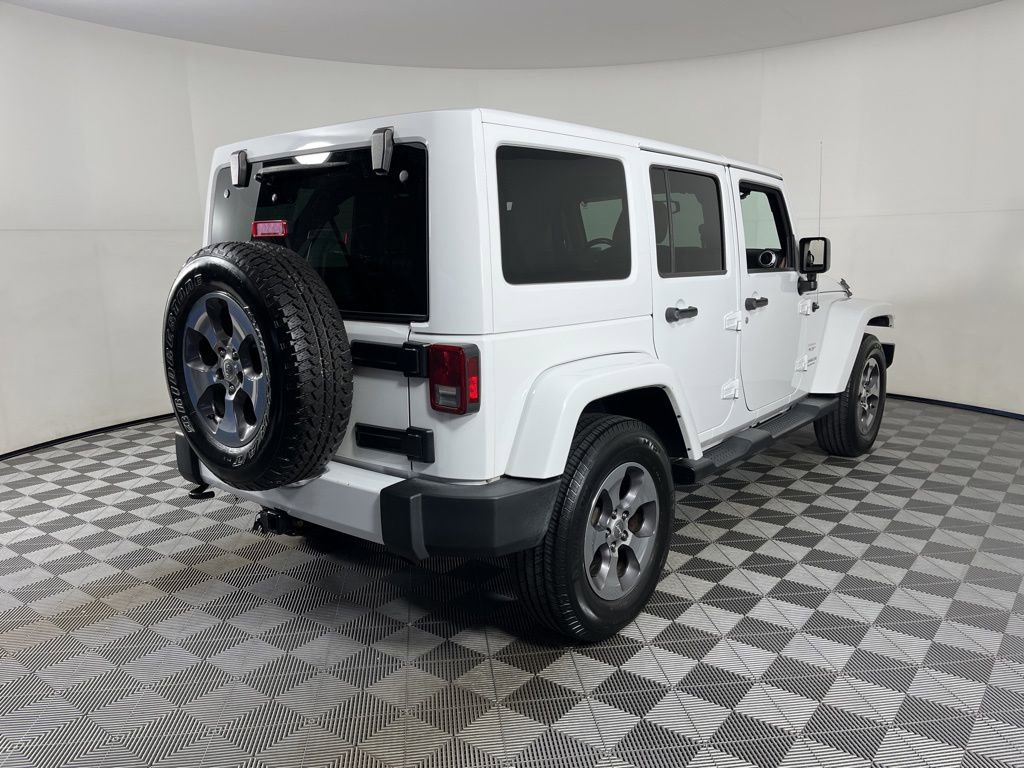 Used 2016 Jeep Wrangler Unlimited Sahara w/ Connectivity Group image 5