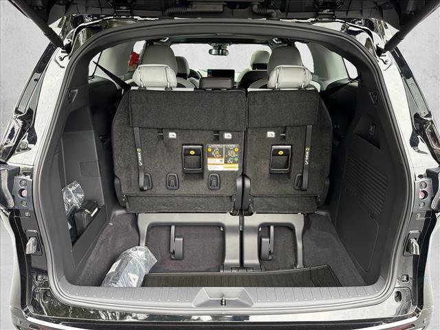 New 2026 Toyota Sienna XSE FWD image 17