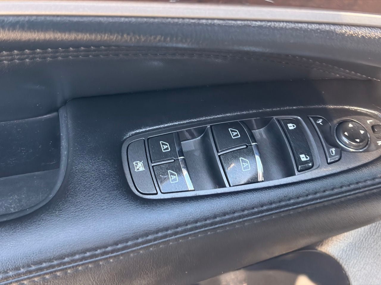 Used 2013 INFINITI JX35 FWD w/ Premium Pkg image 21