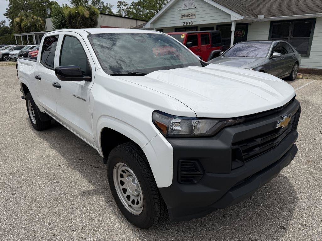 Used 2024 Chevrolet Colorado W/T w/ Safety Package RWD image 3