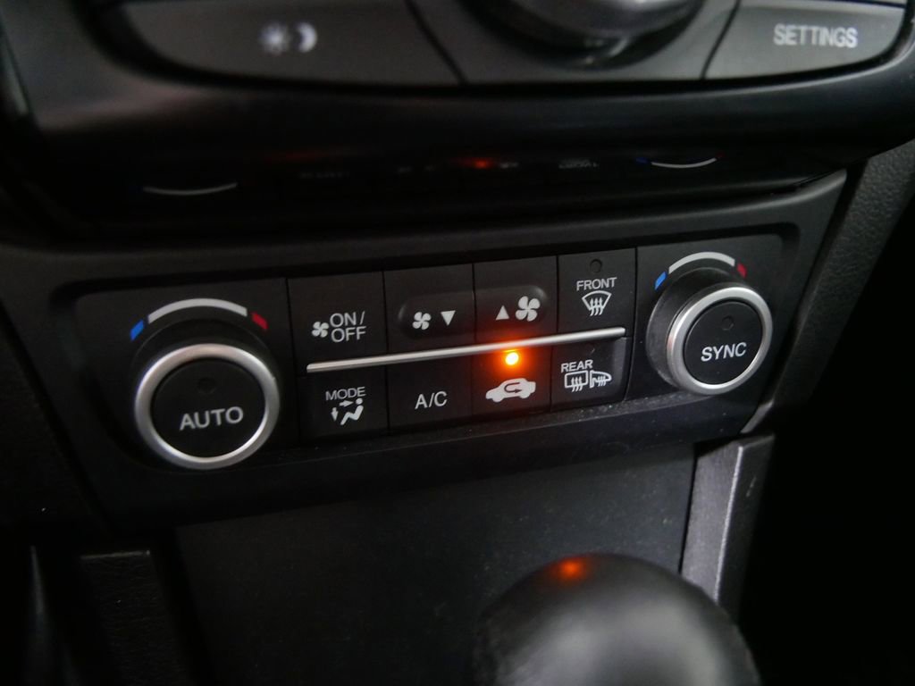 Used 2018 Acura ILX FWD image 22