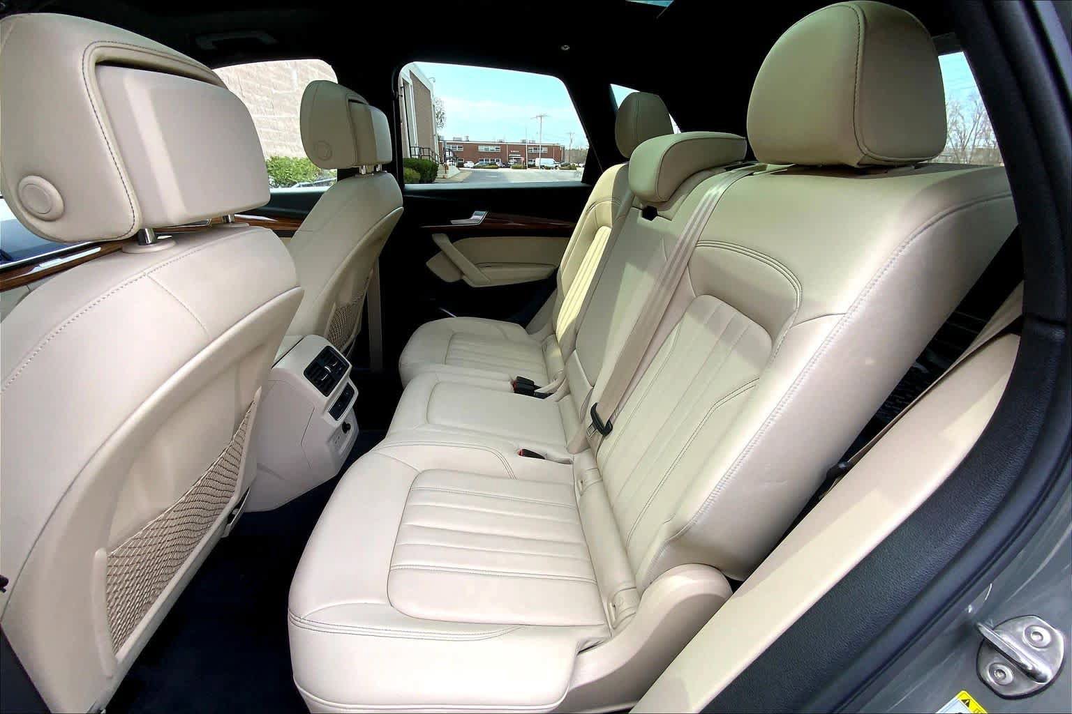 Used 2023 Audi Q5 2.0T Premium w/ Convenience Package image 21